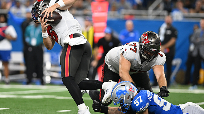 Lions Red Zone Issues Overshadow Hutchinson Performance in Loss to Buccaneers