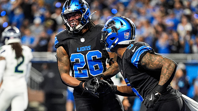 Jahmyr Gibbs Stars Yet Again on Monday Night Football in Lions Win