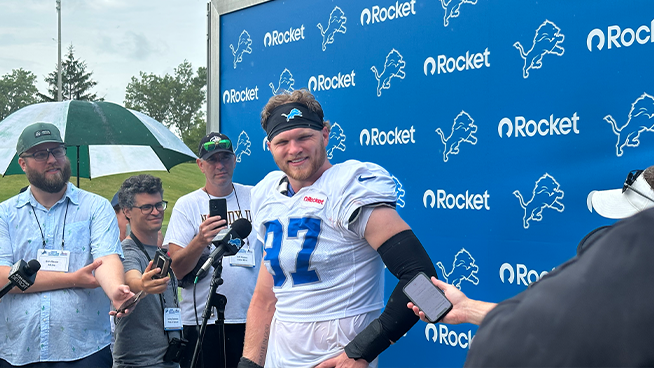 Detroit Lions’ Aidan Hutchinson Recovering Smoothly Ahead of 2025 Season