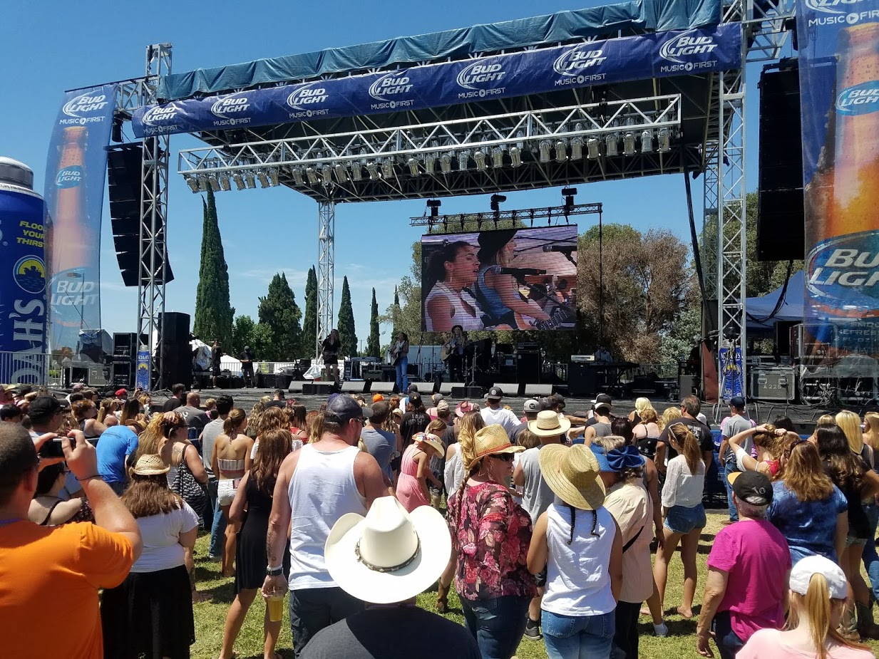 Runaway June LIVE at LAC 2017!