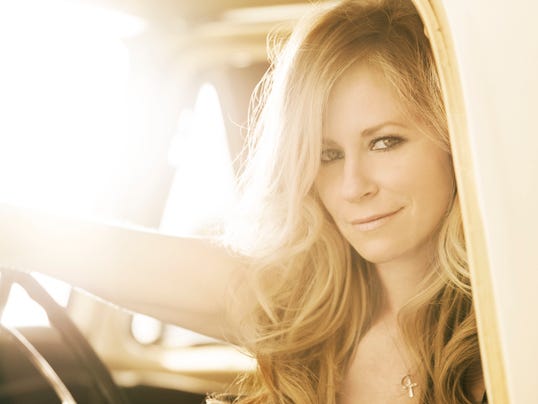 Deana Carter Brings Strawberry Wine to Kat Country