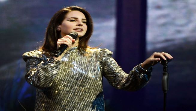 Lana Del Rey is #1
