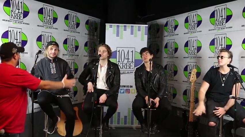 5 Seconds of Summer in Studio 104