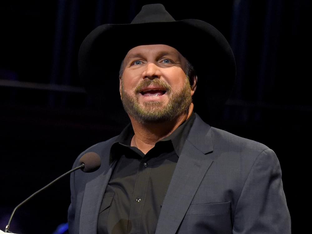 Garth Brooks Announces Final Two Stops on Dive Bar Tour