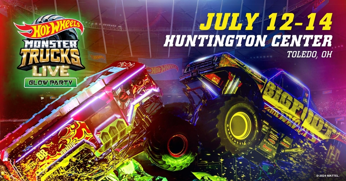 Hot Wheels Monster Trucks LIVE “Glow Party”
