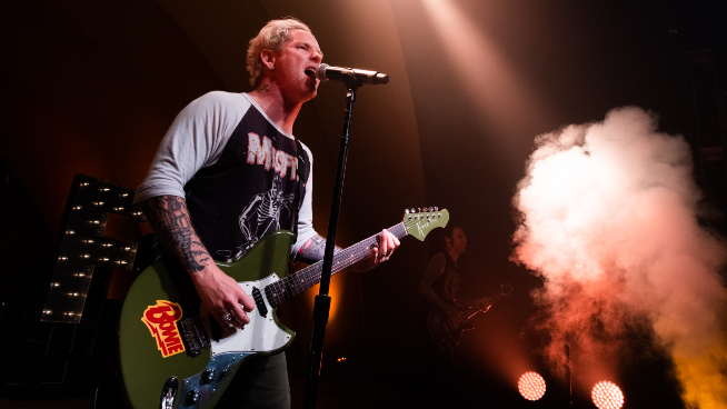 Corey Taylor Performs to Sold Out Crowd in Wichita