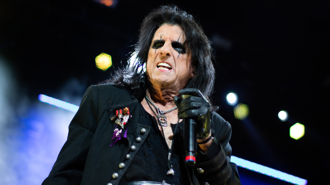 Alice Cooper And Ace Frehley Rock Topeka [Photos]