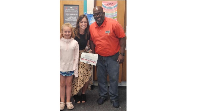 A Shining Example: 2nd Grade Indian Hills Teacher Recognized with the Crystal Apple Award