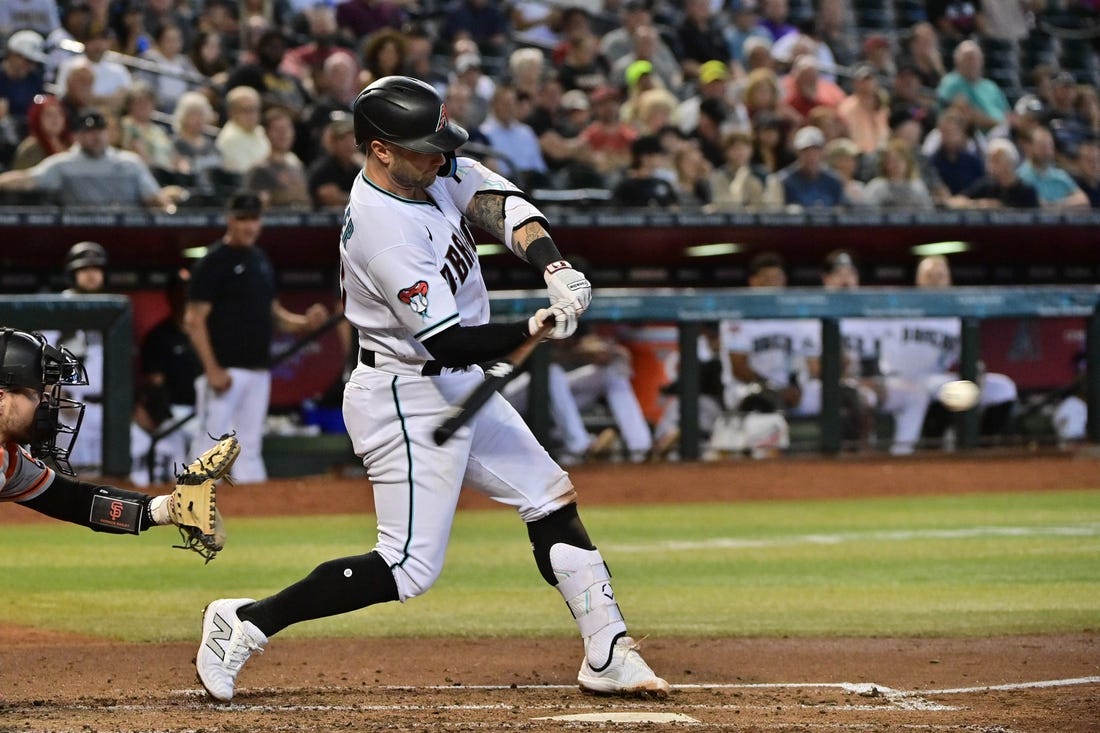 D-backs cruise past Giants for fifth straight win