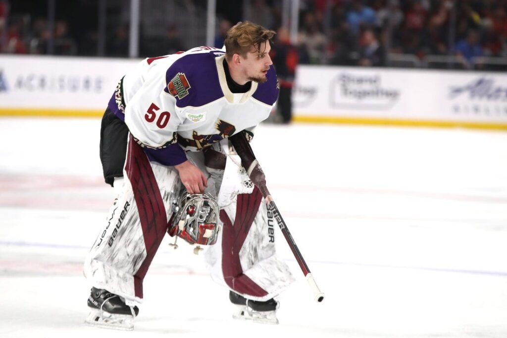 Avs claim G Ivan Prosvetov off waivers from Coyotes