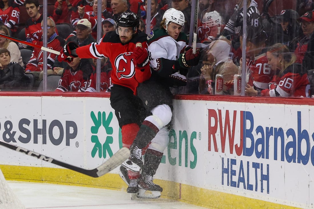 Key goals by Nick Schmaltz lead Coyotes past Devils