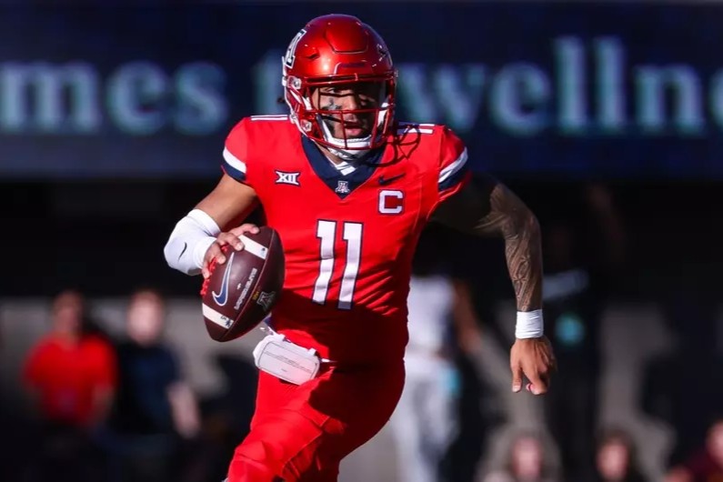Noah Fifita named to Maxwell Award watch list