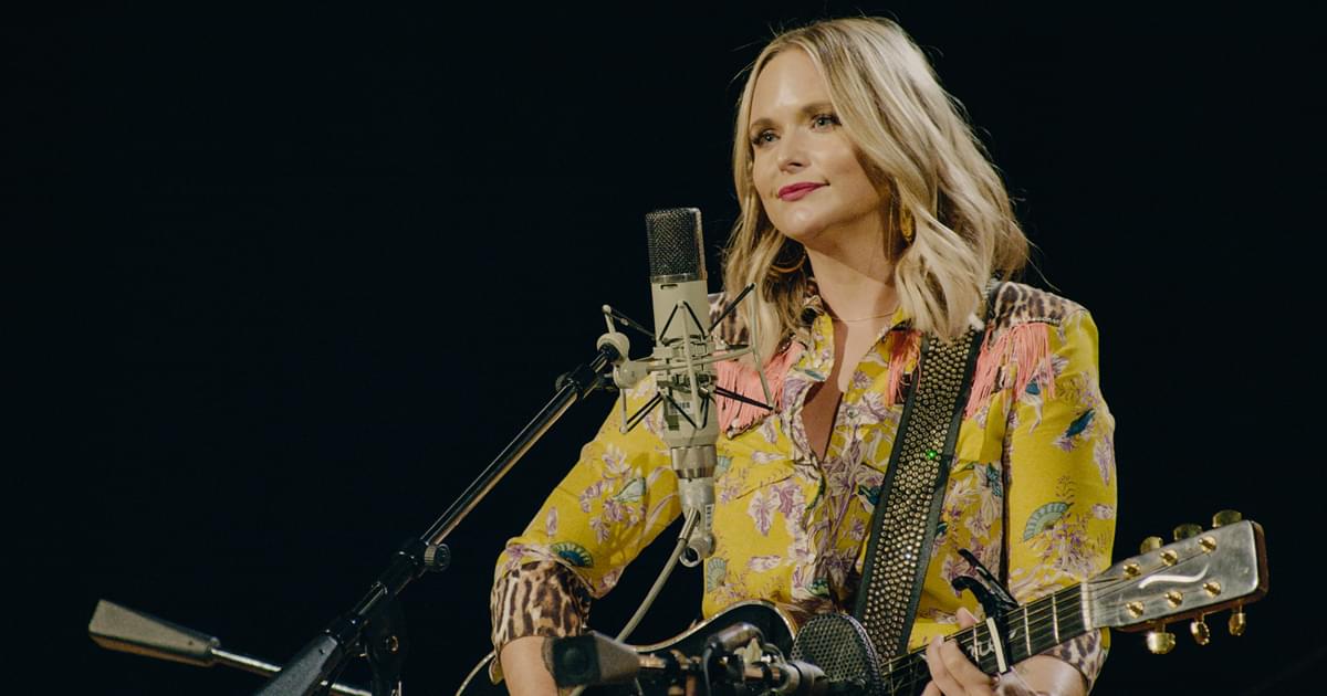 Watch Miranda Lambert Honor John Prine by Singing “That’s the Way the World Goes ’Round” at Country Music Hall of Fame