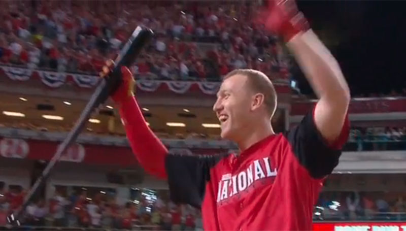 Frazier thrills hometown fans, wins 2015 HR Derby