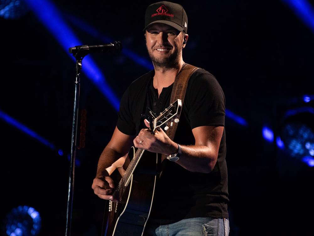 Watch Luke Bryan Lead a Singalong of “Kick the Dust Up” for Kids at Levine Children’s Hospital