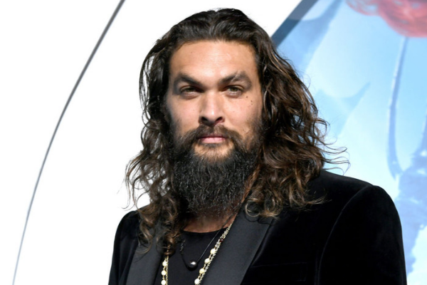 Jason Momoa Shaved Off His Beard…But It’s For A Good Cause [VIDEO]
