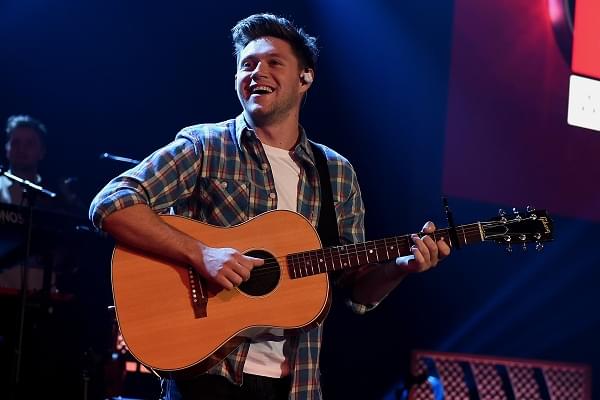 Niall Horan Looks Cool AF In New Music Video [WATCH]