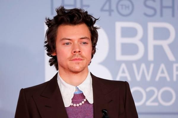 Harry Styles Cut His Hair Short And It’s Having An Effect On All Of Us[LOOK]