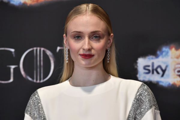 Sophie Turner Freaked When the Paparazzi Took Pictures of Her Baby