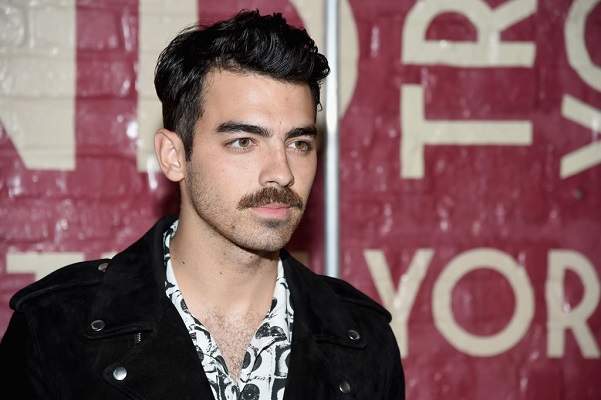 Joe Jonas Does His Own Rendition Of “All Star” From Smashmouth