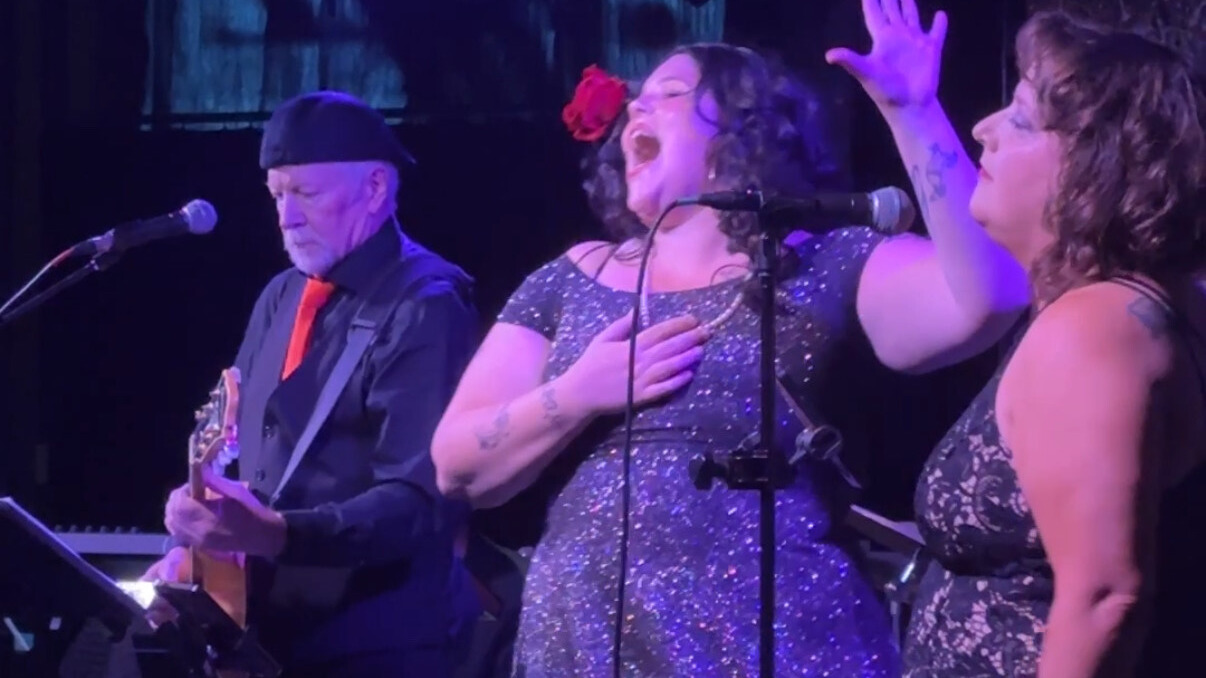 Open Mic Min Winner Foxxy Sells Out Jazz Kitchen