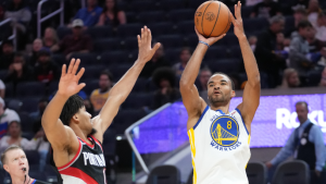 Warriors sign G-League standout to training camp deal [report]