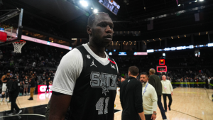 Marc J. Spears names center he thinks Warriors could target