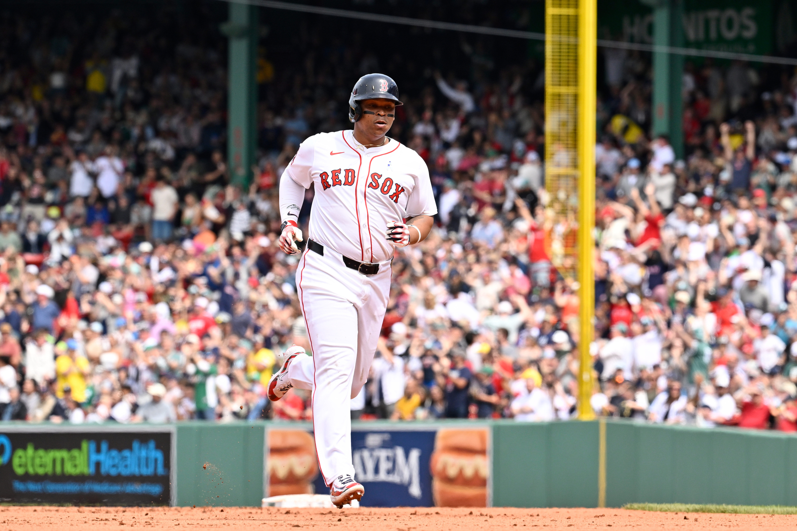 Giants Bulletin: All things Devers on The Sports Leader