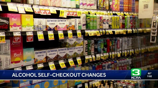 Lawmakers Advance Bill To Regulate Self-Checkout Lanes