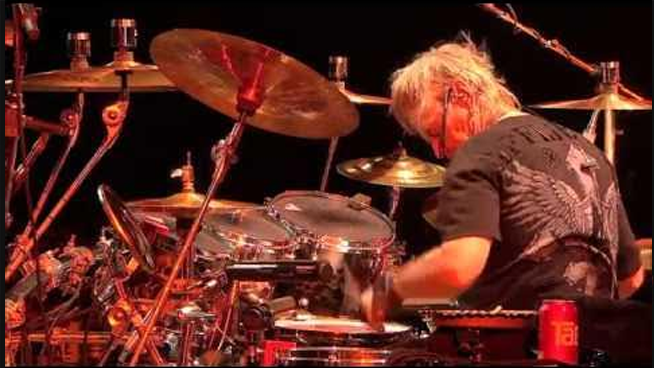 ZZ Top’s Frank Beard Leaves Tour For Health Reasons