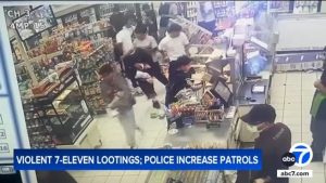 Teens Responsible For 14 Flash Mob Robberies at 7-11 Stores