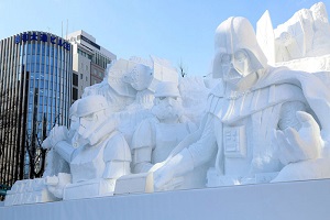 SWEET Japanese Star Wars Snow Sculpture