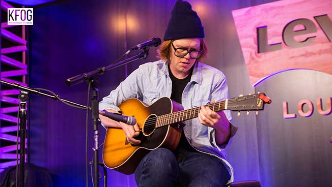 KFOG Private Concert: Brett Dennen – “San Francisco”