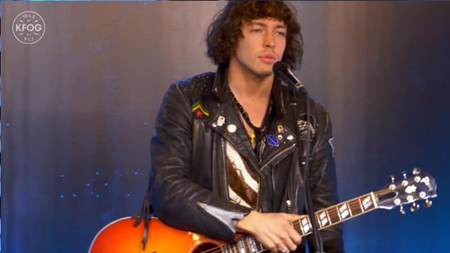 KFOG Private Concert: Barns Courtney – “Fire”