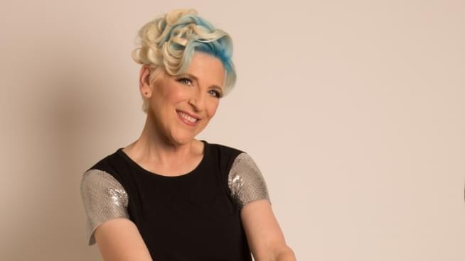 Lisa Lampanelli debuts two Donald Trump roast jokes, talks about her Ex-Husband and Menopause