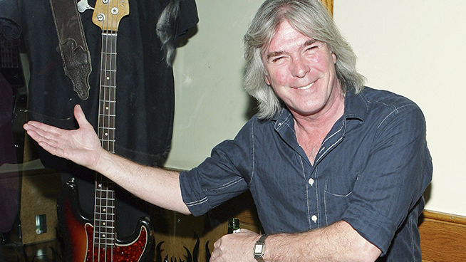 Former AC/DC Bassist Cliff Williams May Be Back In The Band