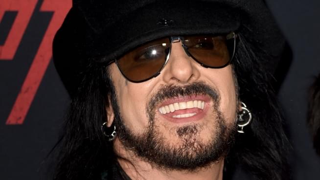 Nikki Sixx Shares Post Shoulder Surgery Photo