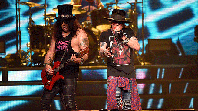 Guns N’ Roses postpones North American tour