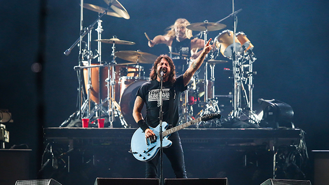 Foo Fighters postpone Forum Show Due to COVID-19