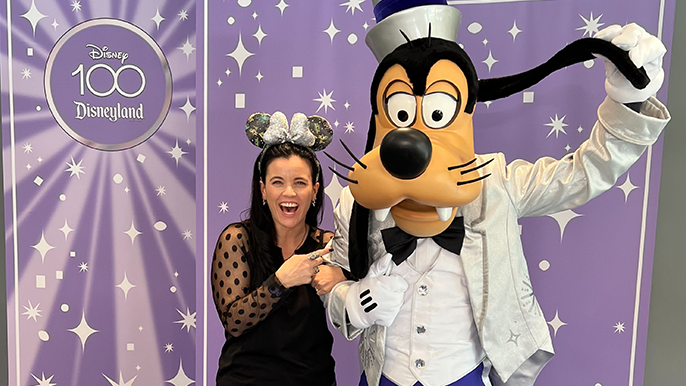 Goofy Visits Chasta to Celebrate Disney’s 100th Celebration, Reimagined Toontown