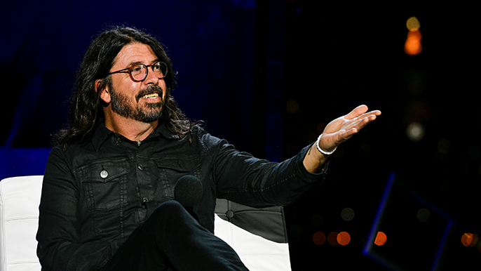 Did the Dave Grohl Hide a Secret Message in Handwritten Note to Fans?