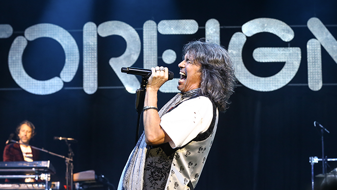 Lamont & Tonelli Talk to Kelly Hansen About Foreigner’s Farewell Tour