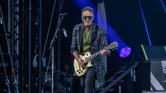 Def Leppard’s Vivian Campbell Shares Health Update