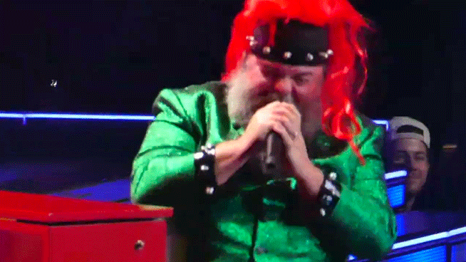 Tenacious D Performs ‘Super Mario Bros. Movie’ Track At Jonas Brothers Concert