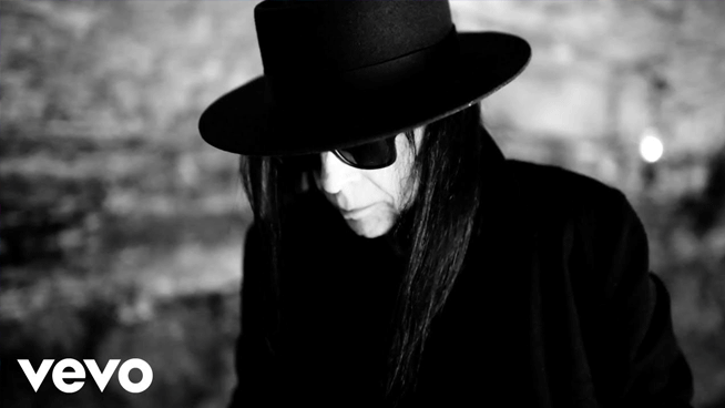 Mick Mars Shares New Single