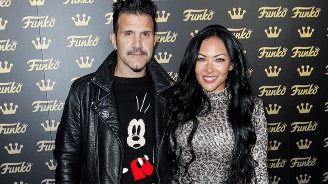 Charlie Benante, Carla Harvey Get Engaged At U2 Concert