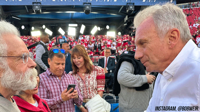 Grateful Dead’s Bob Weir Spotted on 49ers Sideline at NFC Championship Game