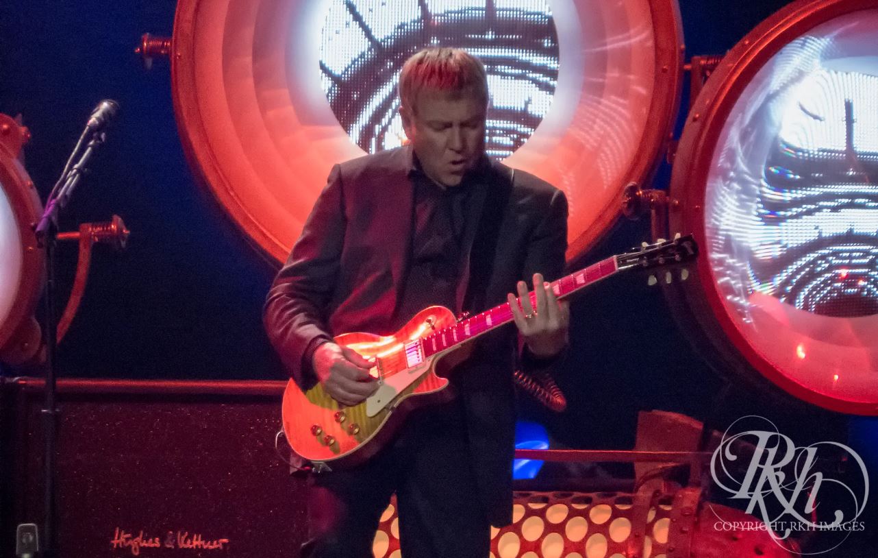 Rush’s Alex Lifeson Joins Tool On Stage In Toronto