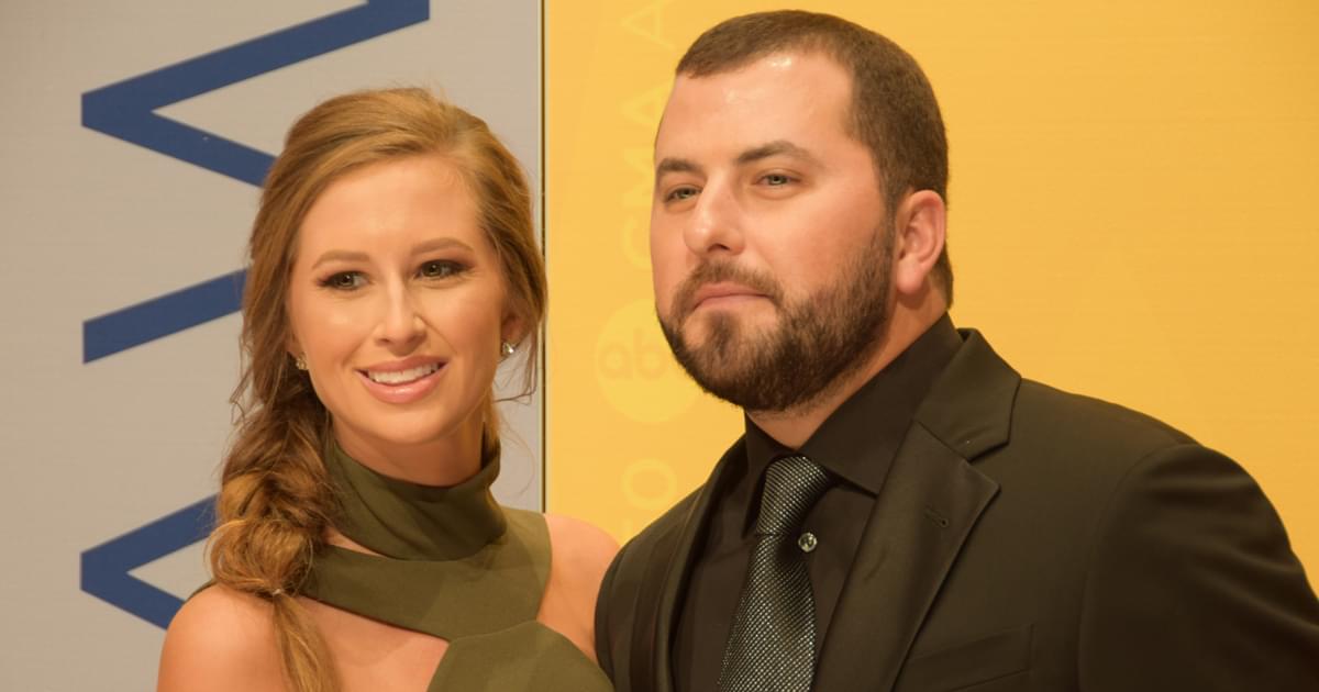 Tyler Farr & Wife Hannah Expecting First Child