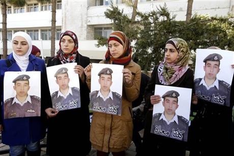 Jordan Confirms Death of Pilot, ISIS Video Shows Pilot Burned to Death